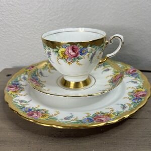 Vintage Tuscan Fine English Bone China GARLAND White Gold‎ Floral *READ SEE PICS